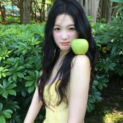 花圃里的蝴蝶